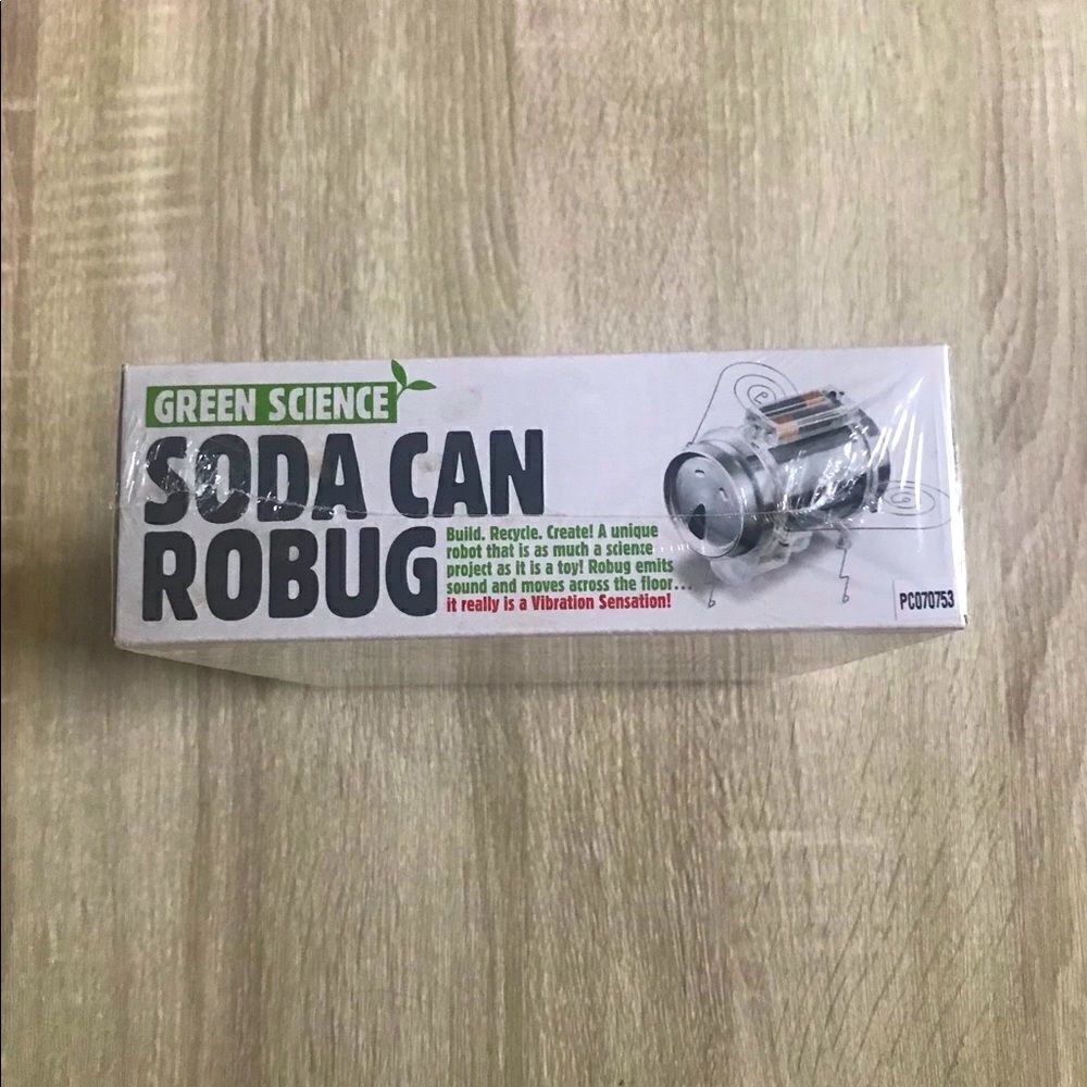 NWT … GREEN SCIENCE “Soda Can” Robug - Picture 3 of 6